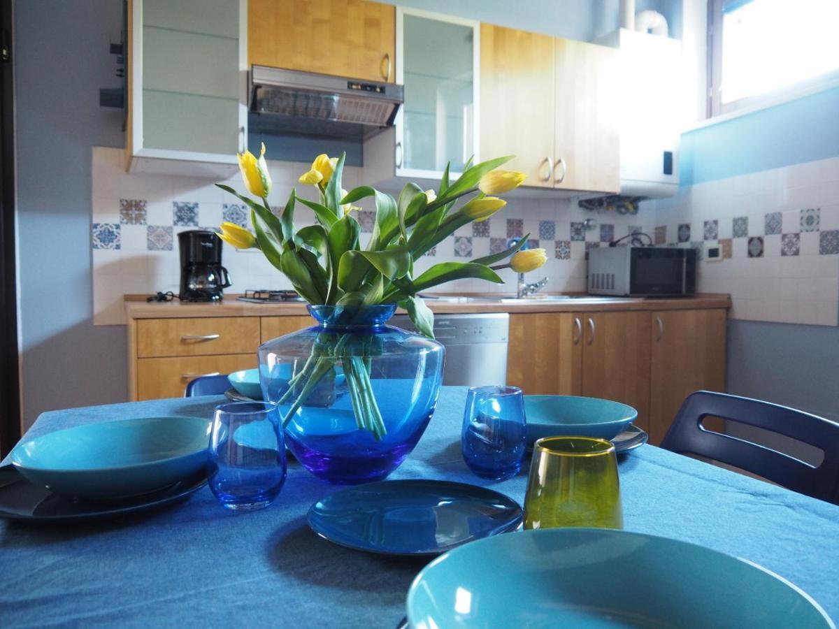 Casa Mariposa Apartment เดเซนซาโนเดลการ์ดา ภายนอก รูปภาพ