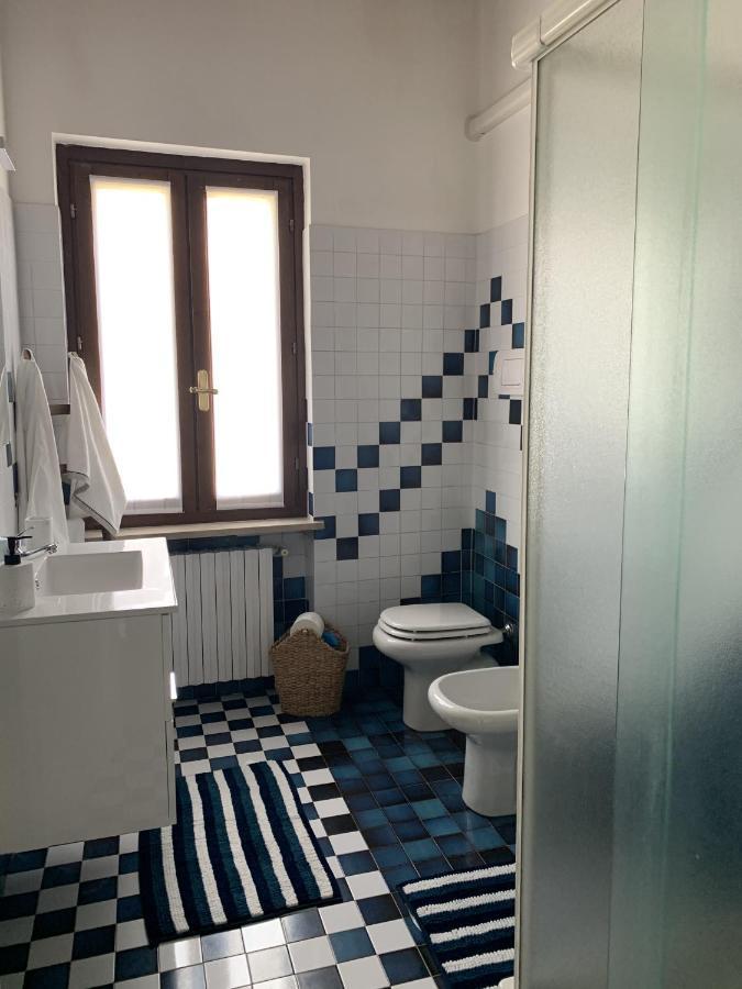 Casa Mariposa Apartment เดเซนซาโนเดลการ์ดา ภายนอก รูปภาพ