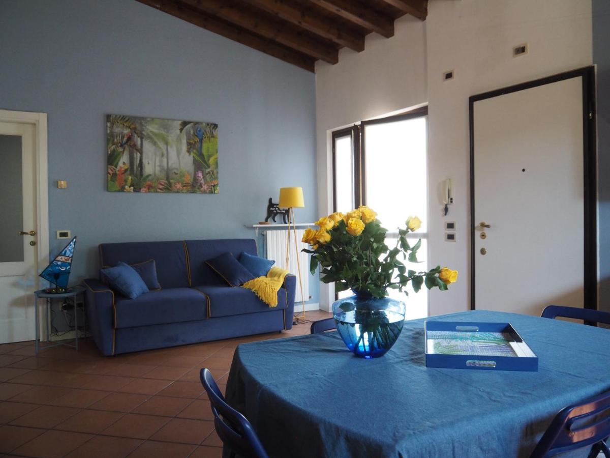 Casa Mariposa Apartment เดเซนซาโนเดลการ์ดา ภายนอก รูปภาพ